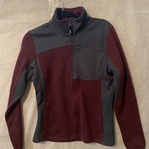 CB Women's Red and Gray Fleece Pullover Athletic Sweater Size M (1375)